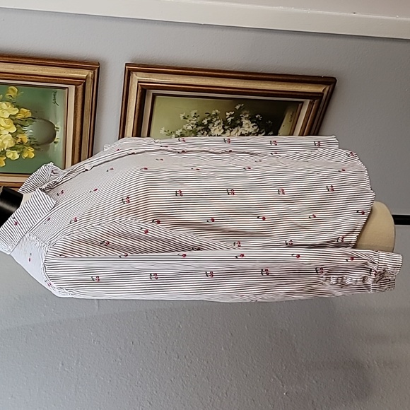 Beachlunchlounge cherry and striped blouse button down size L White black red - Picture 6 of 13